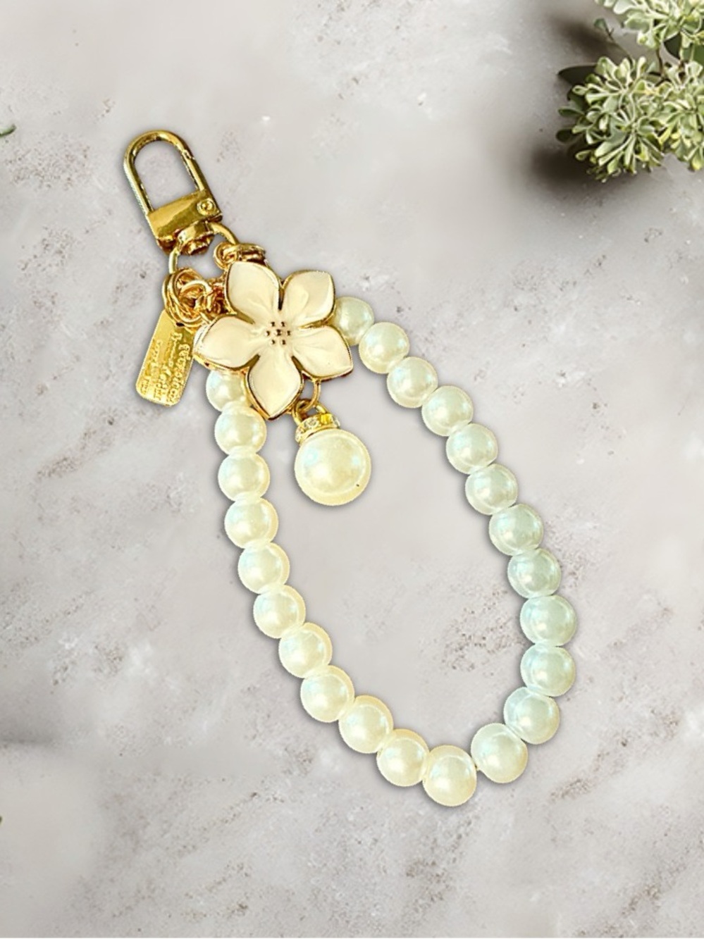 Gold & Enamel Floral Faux Pearl Beaded Bag Charm Keychain Just Fashion Fun - Picture 3 of 3